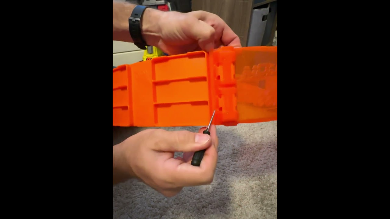 Hot Wheels Massive Loop Mayhem track set (disassembly)