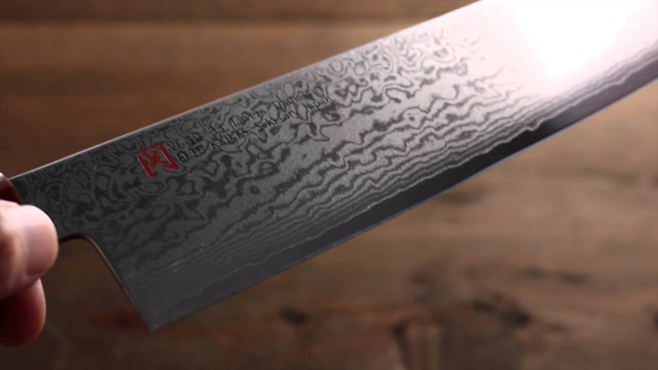 Iseya VG10 33 Layer Damascus Hammered Santoku Japanese Chef Knife