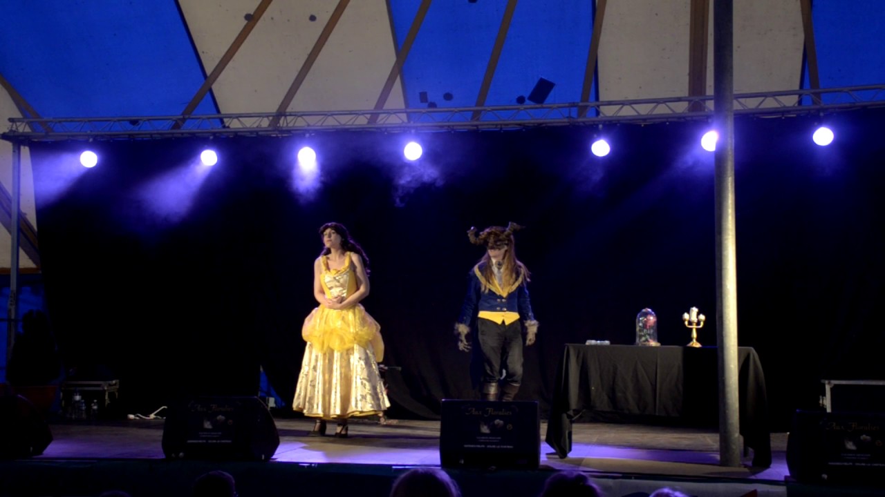 Cosplay de La Belle et La Bête - YouTube