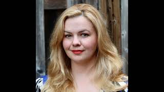 Actress Amber Tamblyn Is Going to Do It Again Tomorrow ('Joan of Arcadia' - "Sisterhood of the Tr...