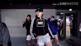 Bun Up The Dance Mirror