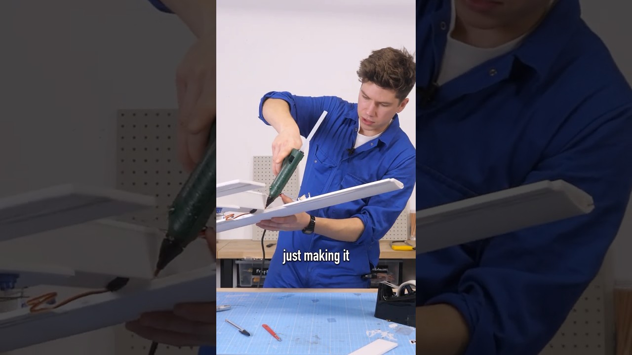 Сможете ли вы собрать радиоуправляемый самолет за 60 минут?