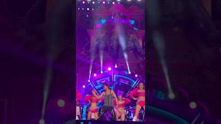 Shah Rukh Khan's electrifying performance on Dard-E-Disco was a sight to behold!👑❤️❣️😍