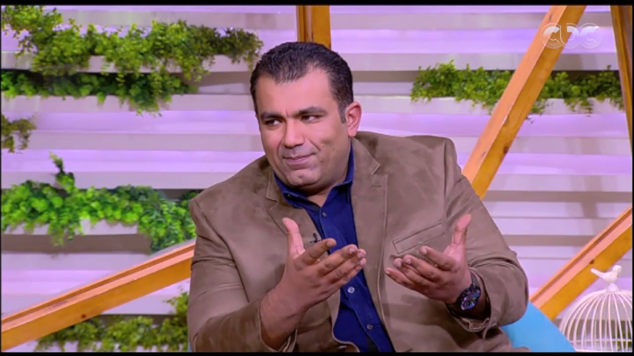 الستات مايعرفوش يكدبوا| هل الأفضل حقن الدهون عن السليكون لتكبير الثدي؟ د. حاتم السحار يرد