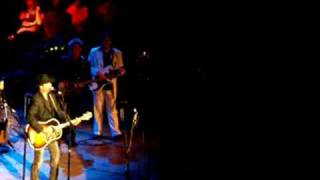 John Rich sings "The Man"