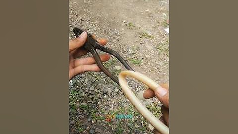 Make sure you remember this trick! How to easily make a spring grip on pliers? #lifehacks #diy