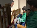 El momento en que Liam Conejo y su papá son liberados por ICE