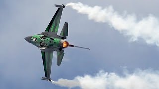 Absolutely stunning F16 display in the hands of a fast jet legend  RIAT '23