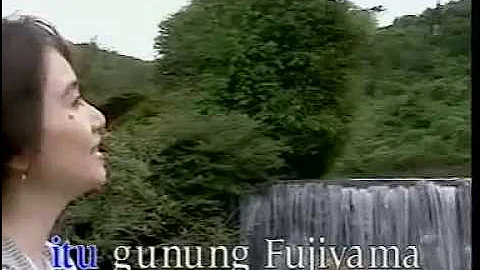 Titiek Sandhora - Gunung Fujiyama