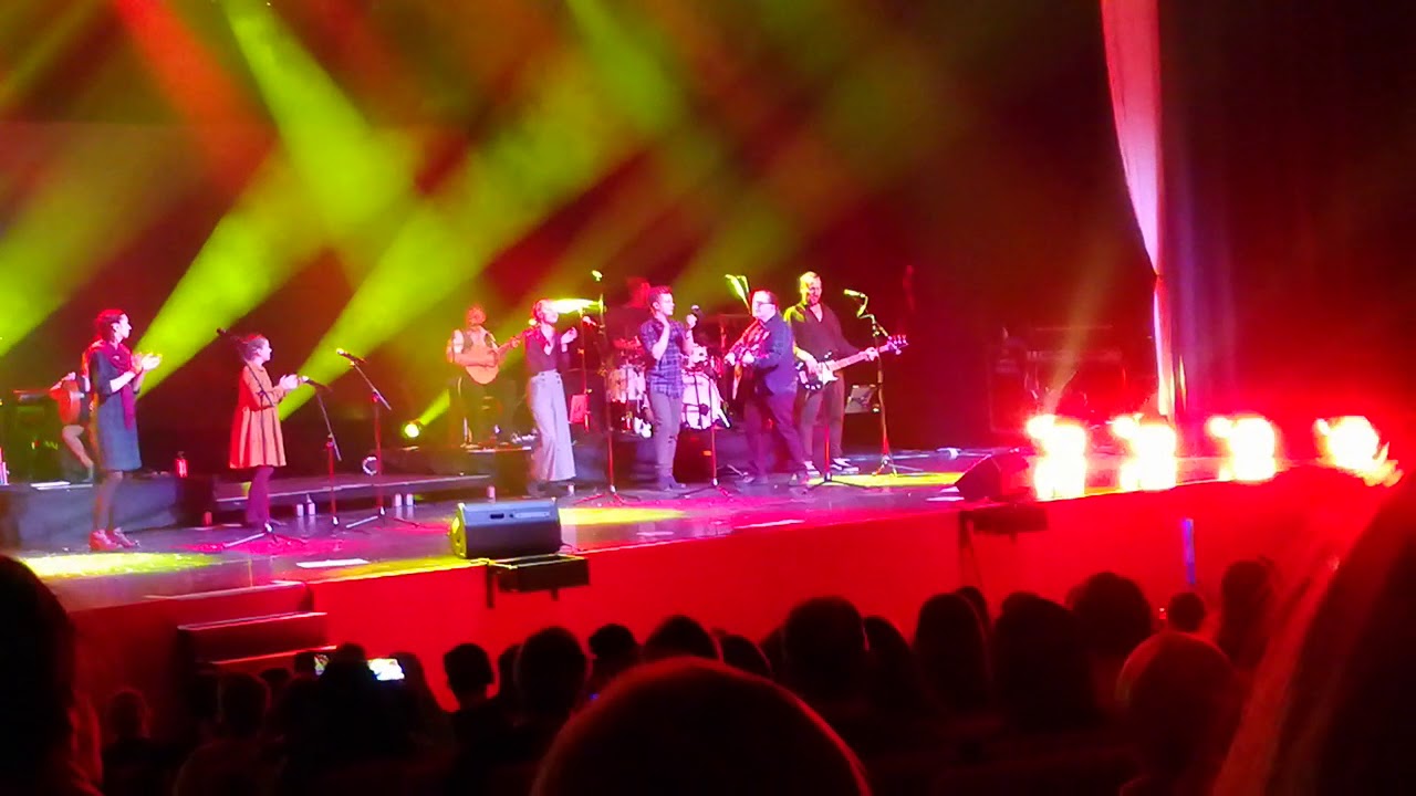 Angelo Kelly and Family- Wien 14.12.2018- Deck The Halls (Irish Christmas)