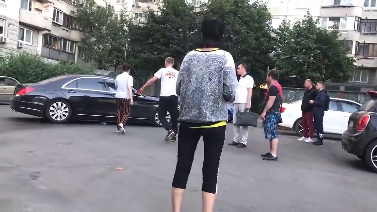 Чеченка в машине