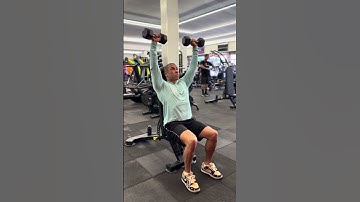 DESENVOLVIMENTO HALTERES SENTADO