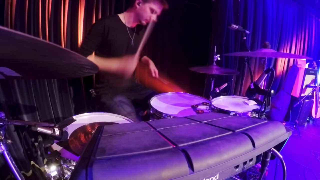 Drumsolo during a gig with Band MIM