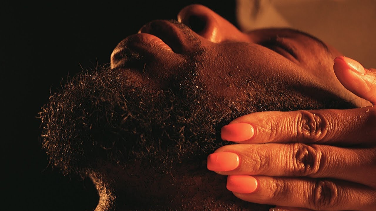 Snap Your Beard Back Into Action This Season