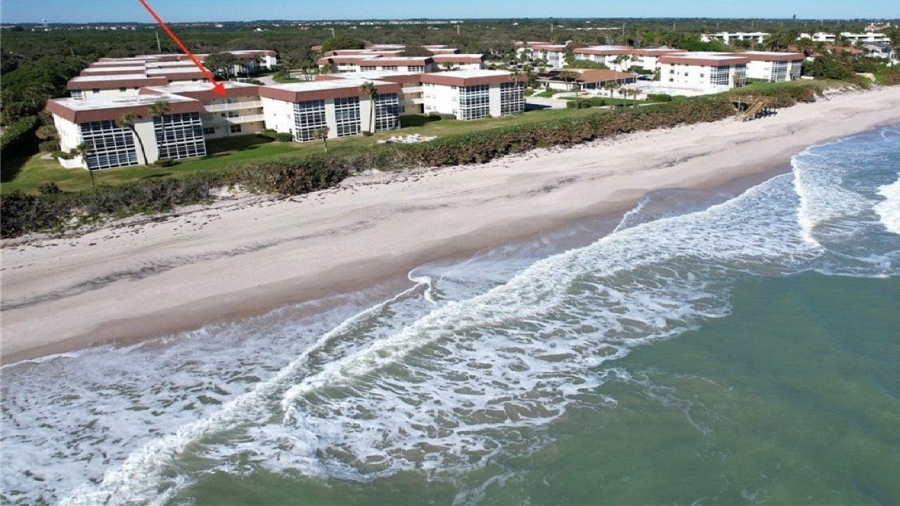 5400 Highway A1A unit: G16, Vero Beach, FL Presented by Robin Burgarella.