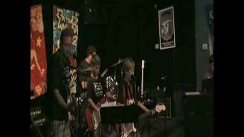Knocking on Heavens door by the Knockouts