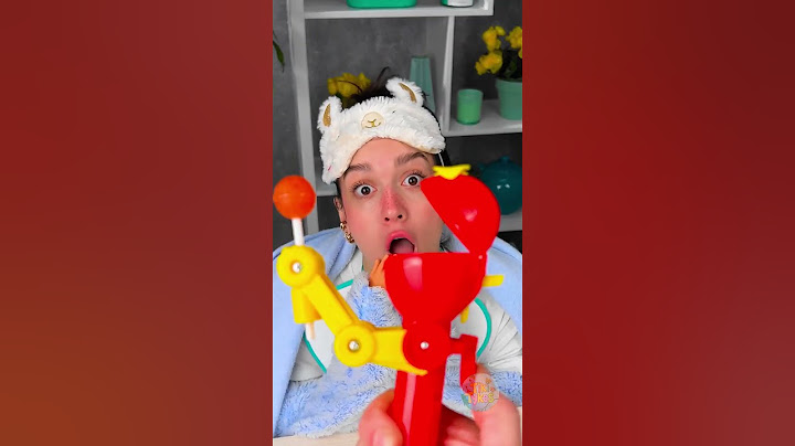 Eww! Dirty Lollipop?! 🤮 Try This Fun Gadget Instead! 🍭✨ #gaghift #shorts