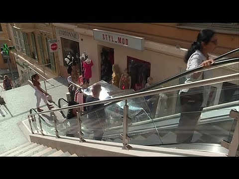 Beausoleil : des escalators dans la ville aux 66 escaliers