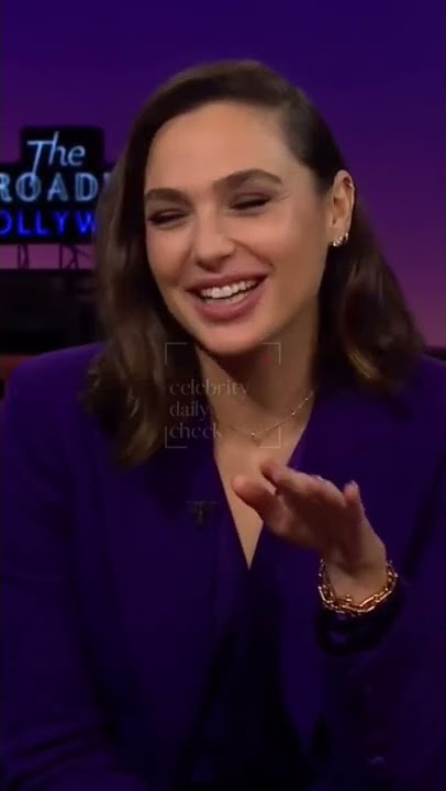 Gal Gadot tell a joke in hebrew