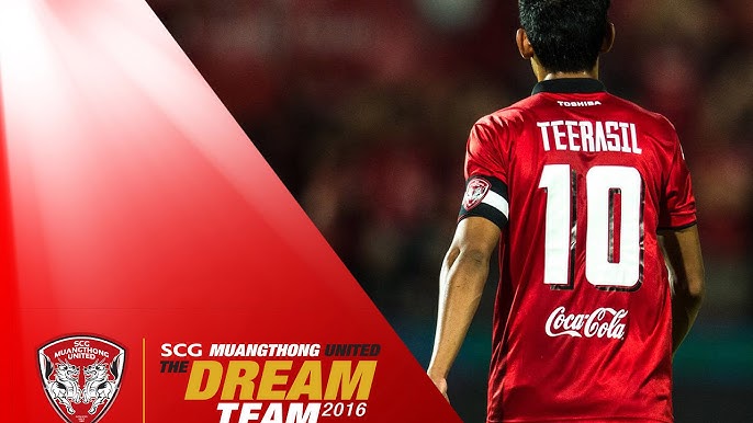 Qattiq odam ayolni tirsagigacha mushtlaydi. Jinsiy porno model Shyla Stylez zinokor tomonidan sikiladi