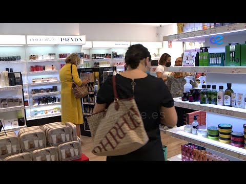 Animación en las calles con la Noche en Blanco