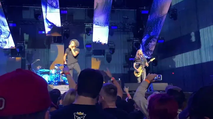 Alice and Chains "Man In The Box" 10-5-2022 Jiffy ...