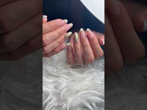 Gold & white nails #nails #gelnails #naildesign #unghiegel #summernails #unghieestive @anna266071