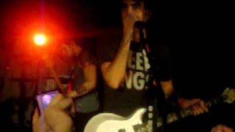 All Time Low MSP 10/19/10 "Who said Patriots suck, you