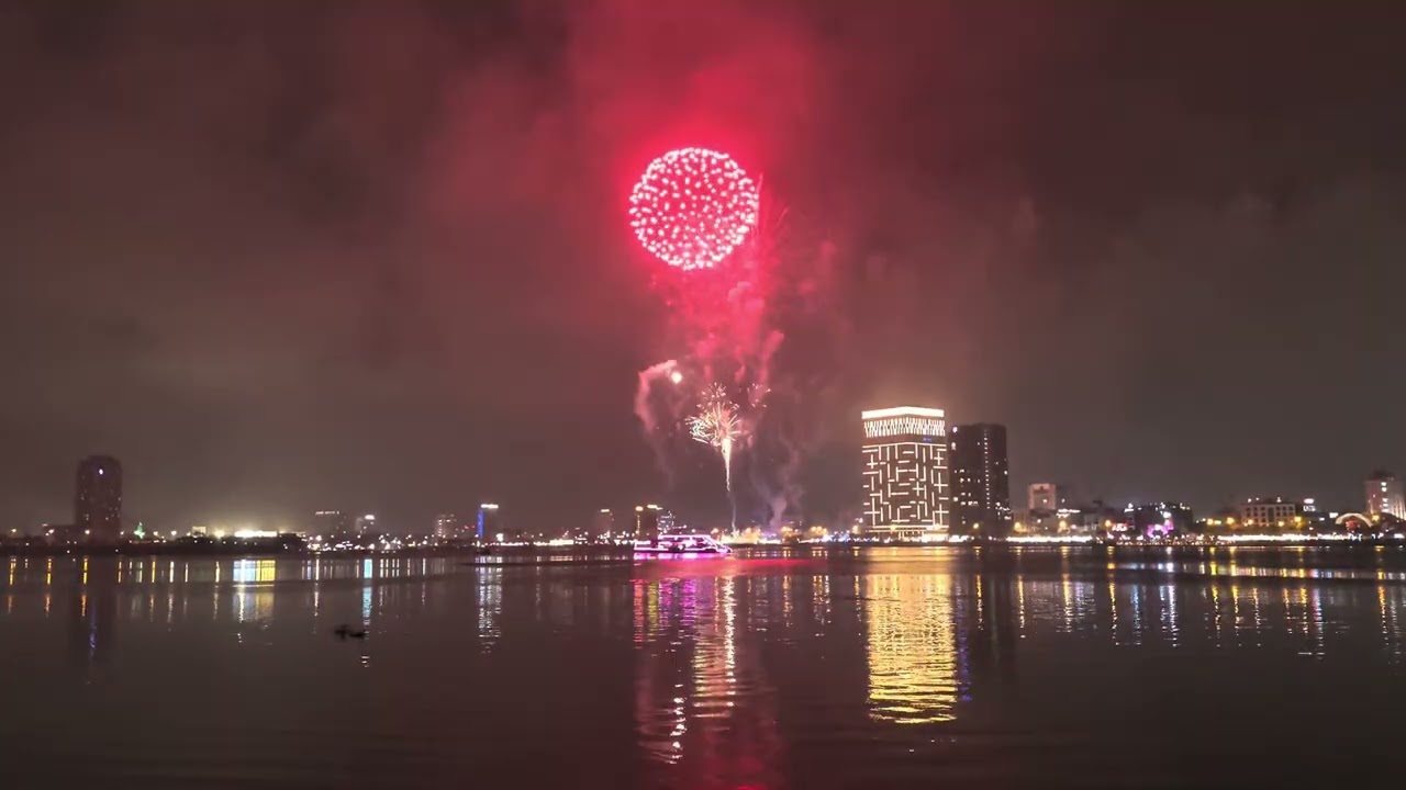 New Year's Fireworks in Da Nang 17.2.2026
