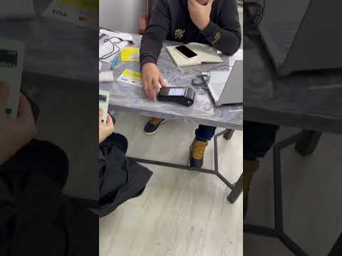 Как работает стикер Тинькофф