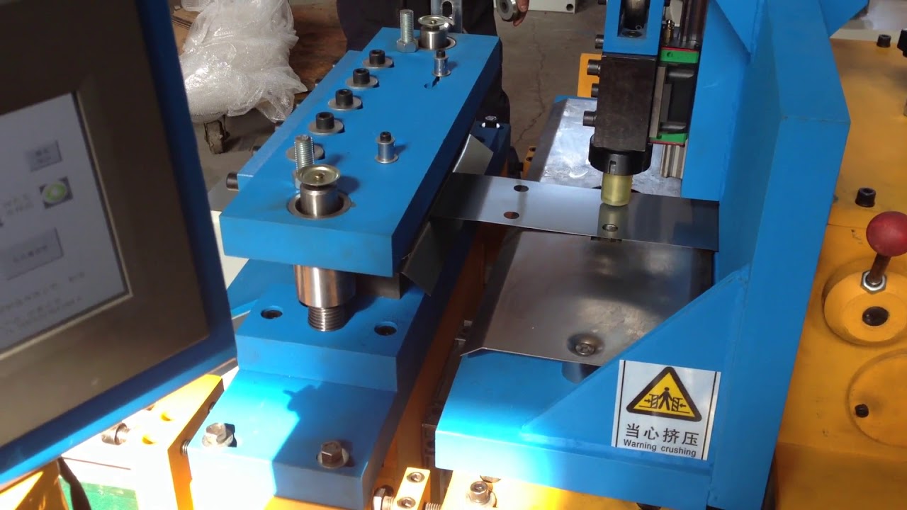 Silicon steel straight cutting machine with transverse hole