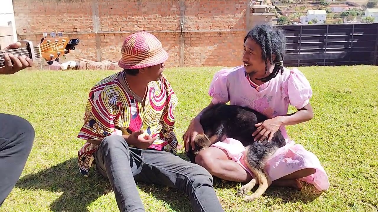 Mpivarokena sy mpivaro-damba