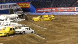 Blue Thunder Freestyle (Monster Jam 2010, San Diego)