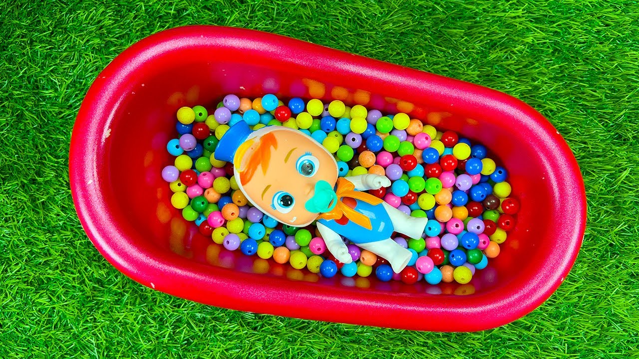 The Distraction Purge: Crinkles, Slow Hand Movements & Visual Triggers ...