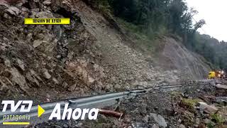 Captan gigantesco derrumbe de rocas cortando el tránsito en Ruta 7 entre La Junta y Puyuhuapi, Aysén