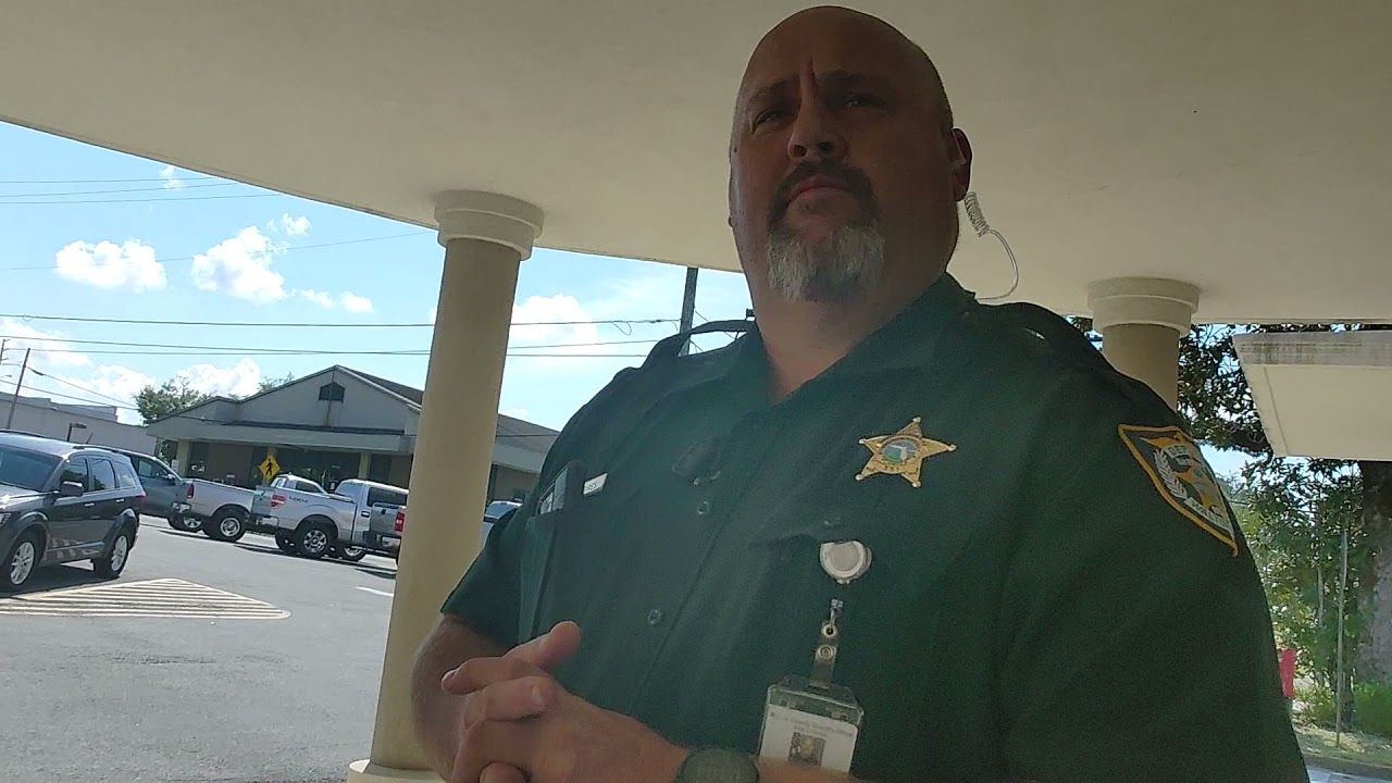 TYRANT FOUND, cop admits he doesn't know the law!!!