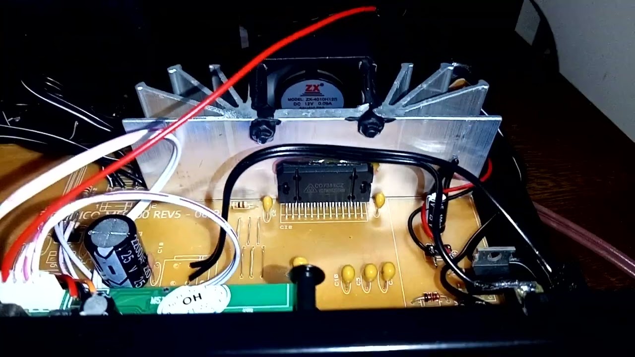 Amplificador FANFICO Modelo MF9000 Veja na descrio minhas consideraes sobre o aparelho