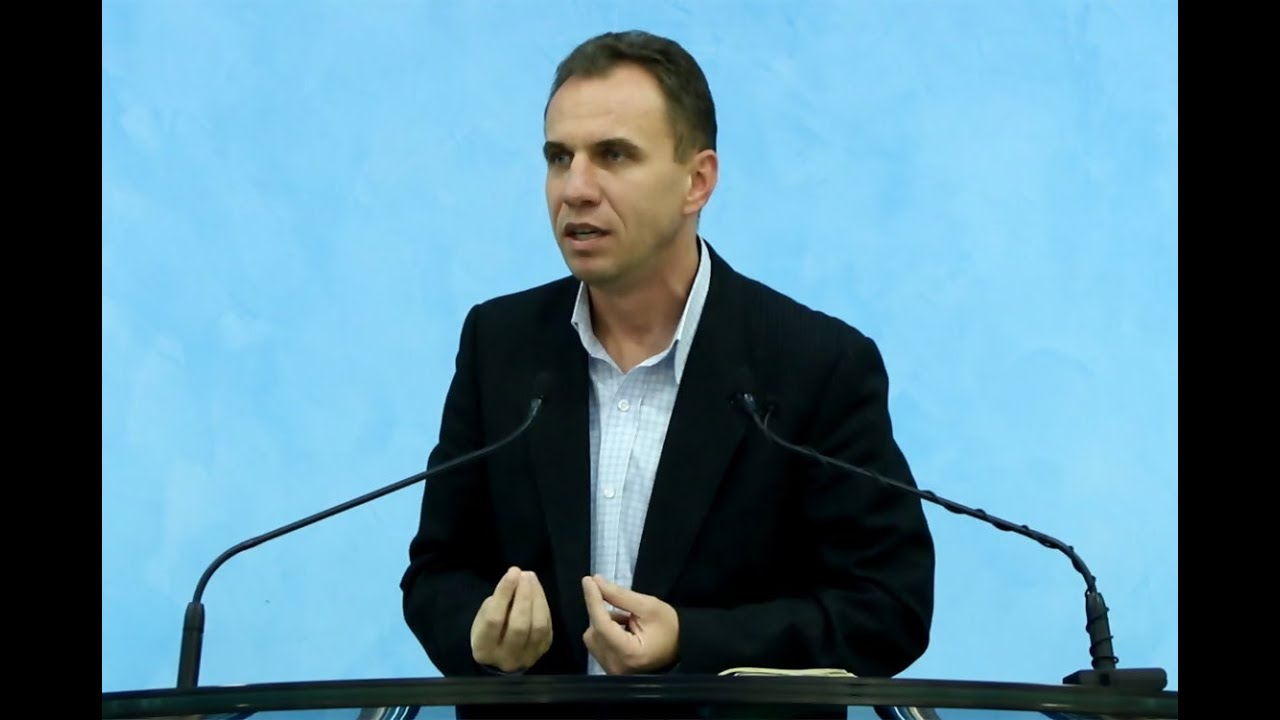 Mihăiţă Dănilă - Făgăduinţe şi restricţii