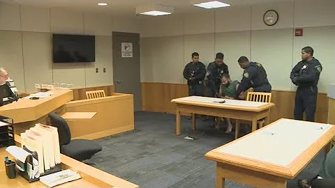 Man accused of Buford murder makes bizarre court a...