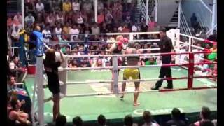 Valentina Shevchenko (Peru) vs Martina Jindrova (Czech). Thailand 2011