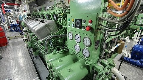 ABC Diesel Engine Startup - Tugboat 5500hp