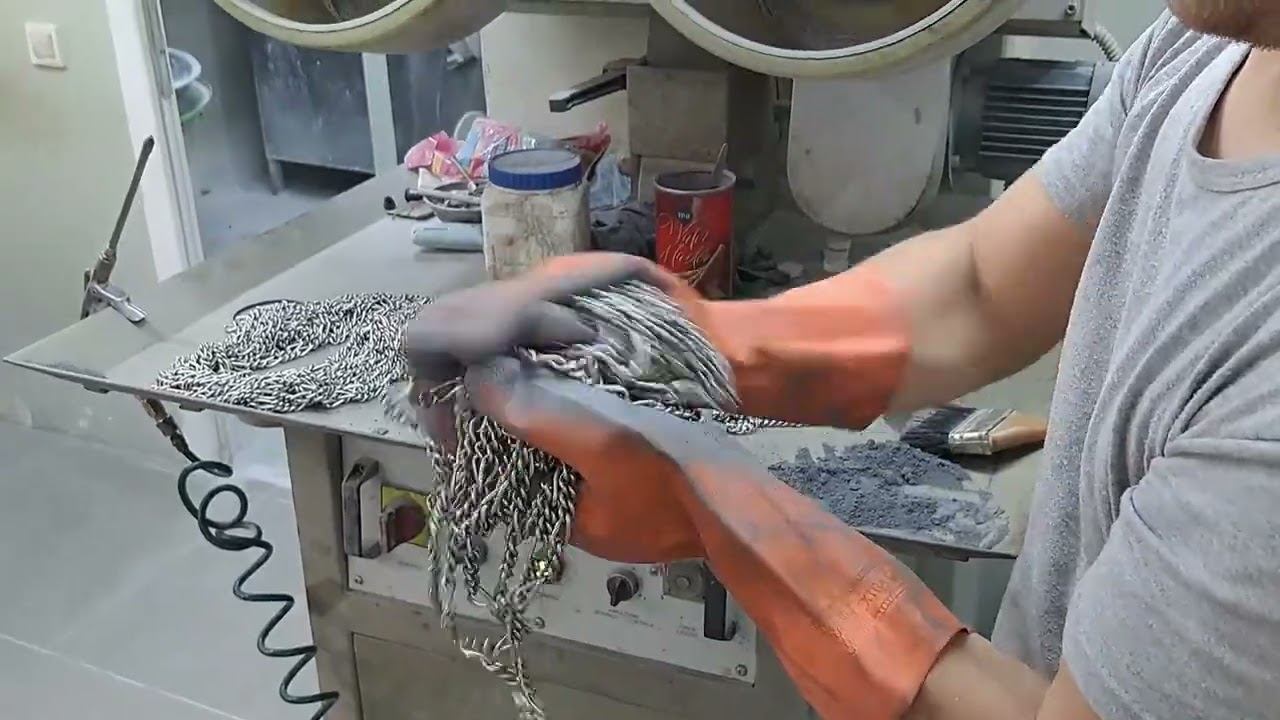 Precision Crafted: The 925 Sterling Silver Chain Manufacturing Process