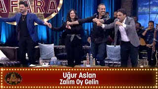 Uğur Aslan ve konuklarından rap performansı!  \