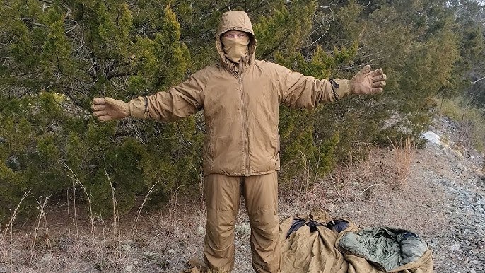 USMC Cold Weather Layering clothing and sleeping bags 