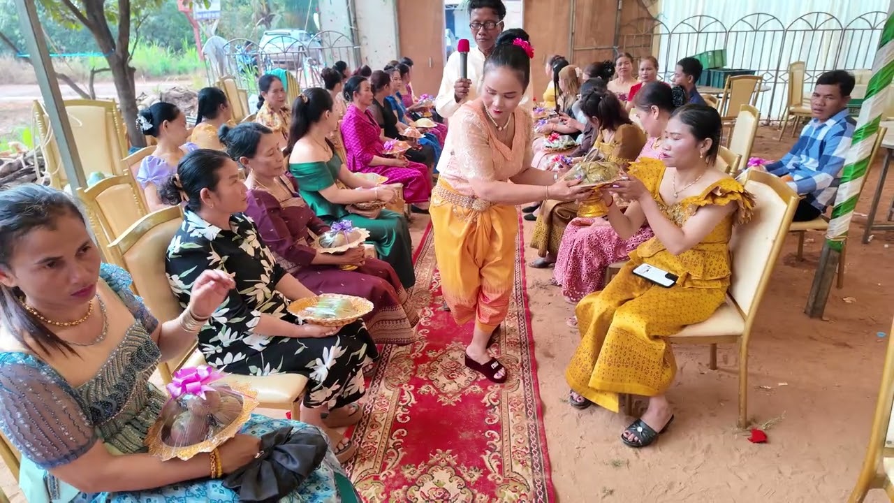 ច្រៀងរាប់ផ្លែឈើ ពិធីមង្គលការក្នុងភូមិបើន