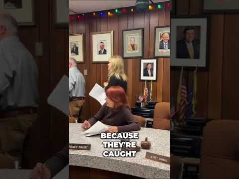 افسران پلیس به جرم فساد سیاسی دستگیر شدند شورت