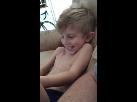 Parker playing Talking Tom Cat