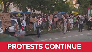 Protests continue on Tulane campus for second straight night