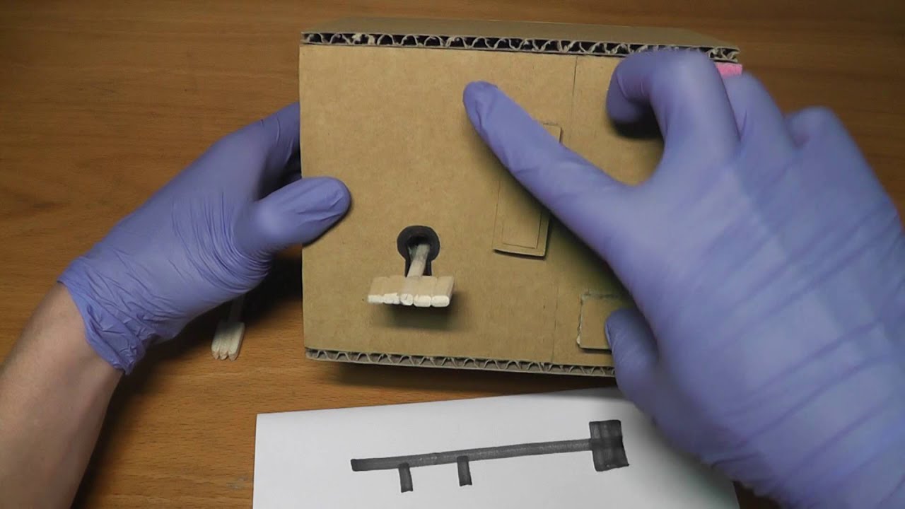 特定の鍵で開くダンボールの箱 Cardboard Box Unlocked By A Specific Key Youtube