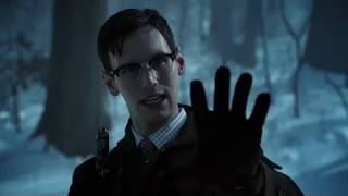 Cory Michael Smith (The Riddler) in TV Series Gotham S02E17 Scene #7
